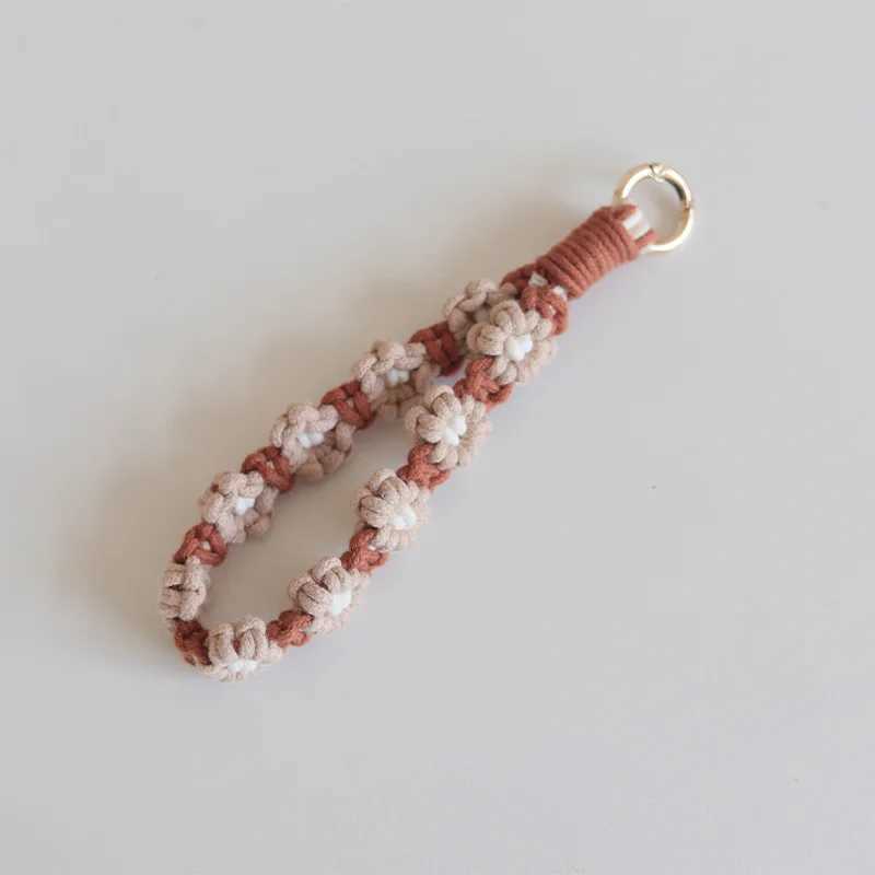 Daisy Flower Macrame wristband keychain Bohemian keychain Fob wristband drawstring bracelet keyring wallet charm crochet hookXJ250319