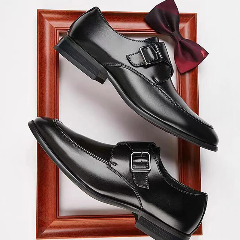 Classic Leather Man Shoes Color Block Round-Toe Buckle Business Dress Leather Shoes Man Casual Wedding Party Shoes For Leisure 240918