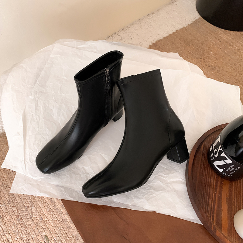 2024 Autumn French Side Zipper Thick High Heel Leather Short Boots