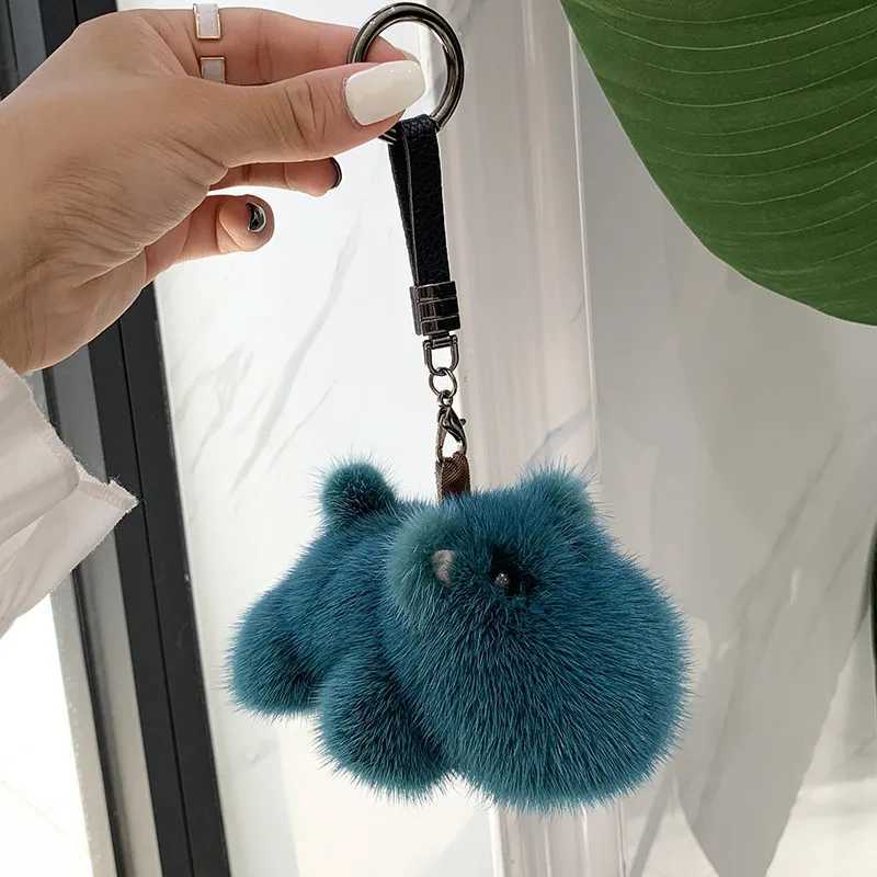 Luxury 14cm real mink keychain cute little hippopotamus keychain gift womens bag charming car pendant metal high-quality ring W240919