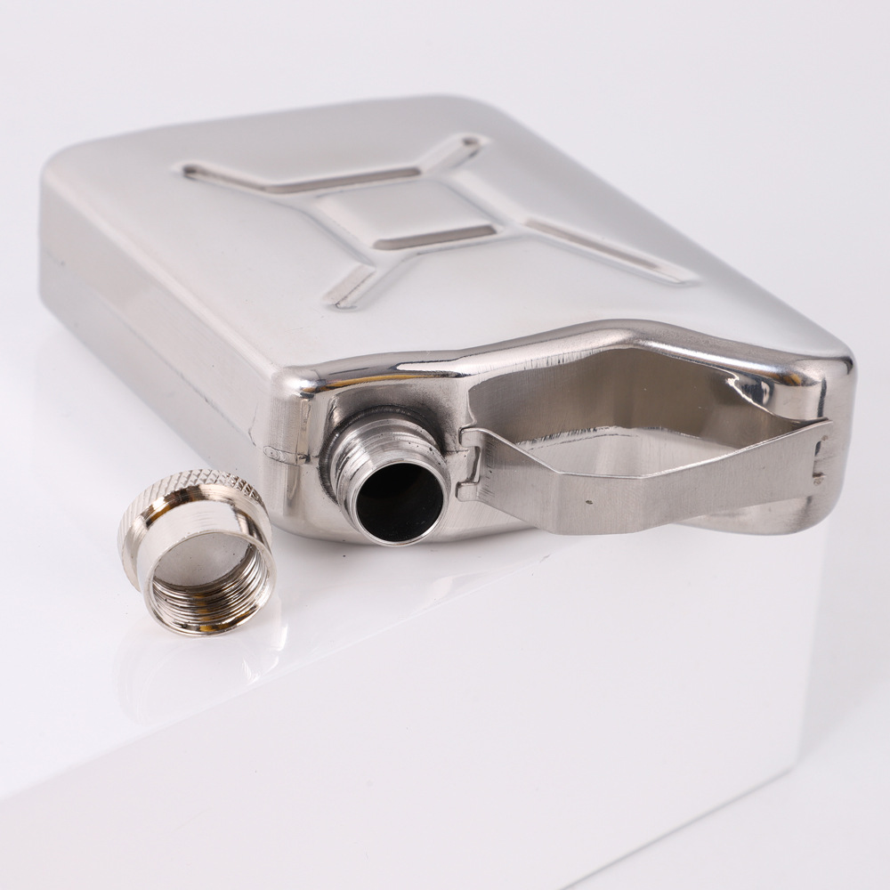 Stainless steel hip flask Supply cross-border portable outdoor camping oil kettles Oil drums Thickened stainless steel wine kettles White wine bottles