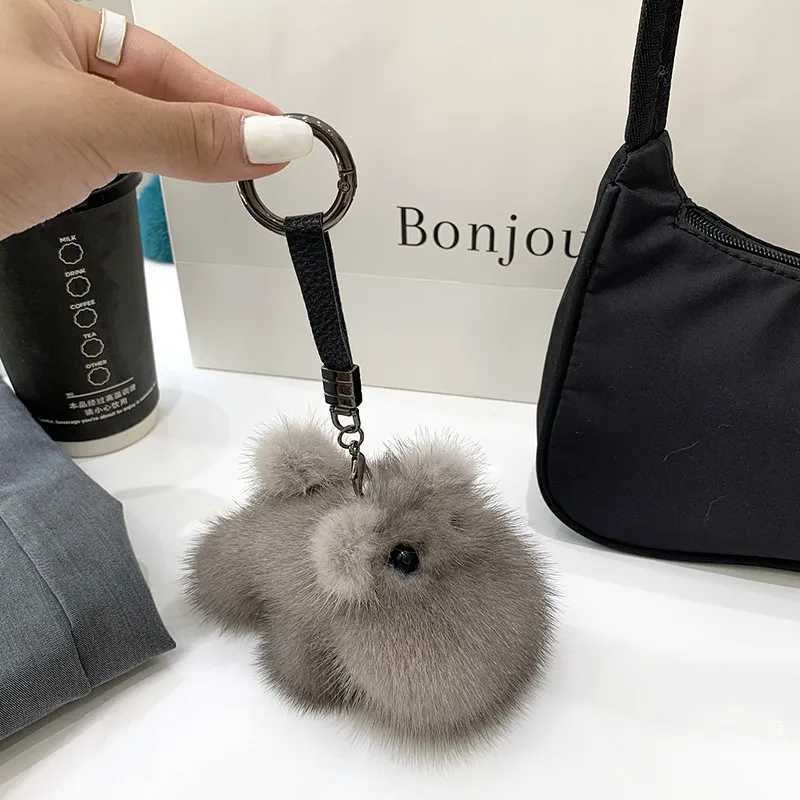 Luxury 14cm real mink keychain cute little hippopotamus keychain gift womens bag charming car pendant metal high-quality ring W240919