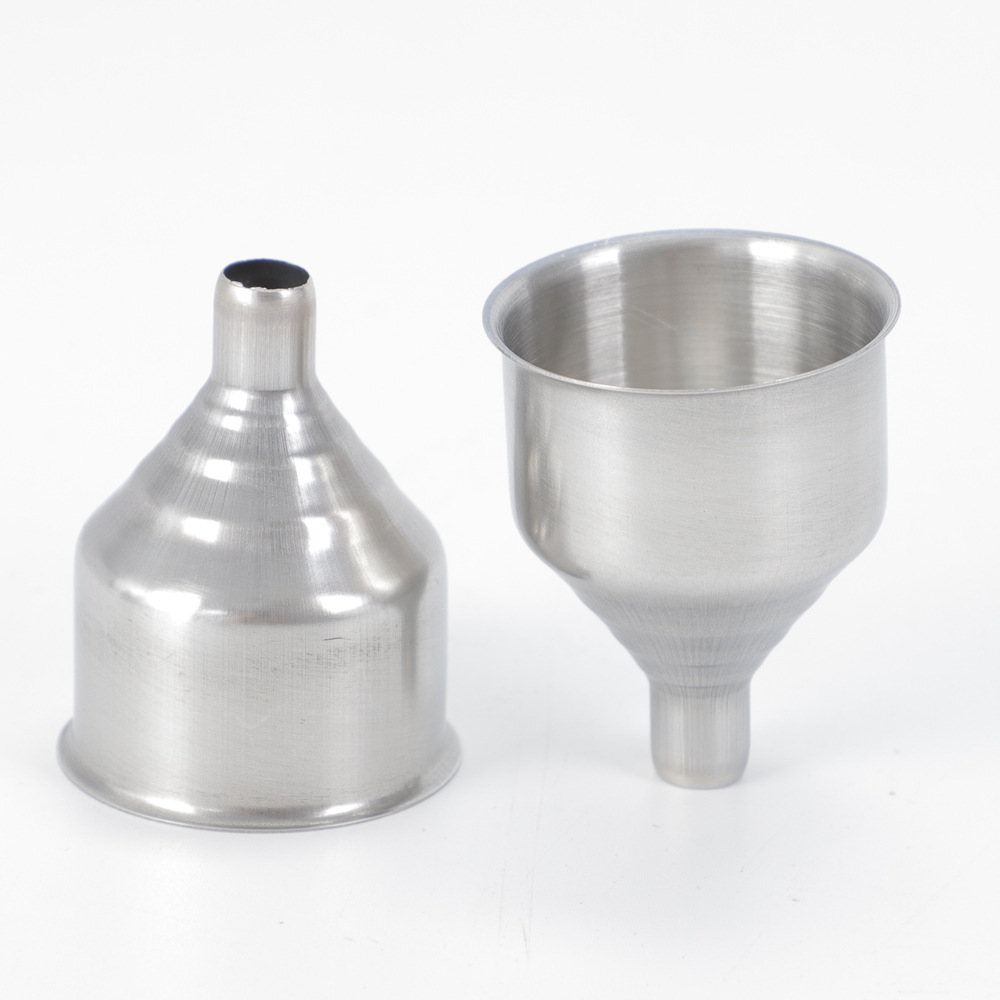 Manufacturer wholesale outdoor portable metal stainless steel funnel wine pot thickened oil leak wine accessories