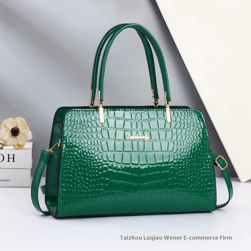 DHGM Women's Bag 2023 Autumn/Winter New Crocodile Emed Large designer bag Capacity Single Shoulder Diagonal Straddle Handbag