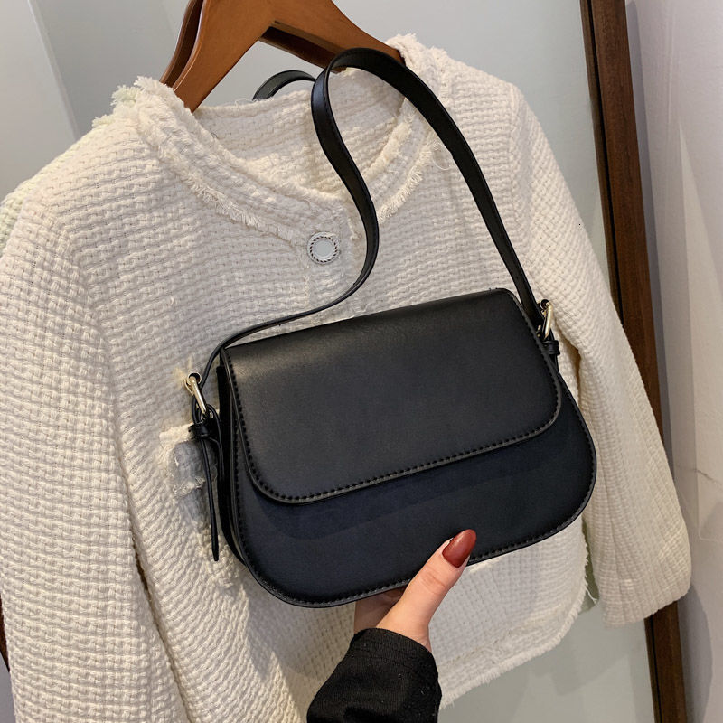 new popular handbag for women, fashionable diagonal cross westernized and versatile shoulder bag, internet famous texture small square bag