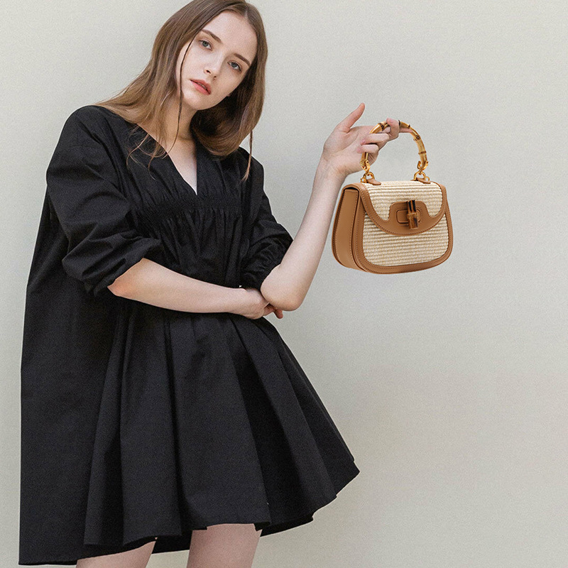 2024 Designer Women's Handbags Genuine Leather Ing And hot Weaving Shoulder Bags Bamboo Handle Small Female Packages