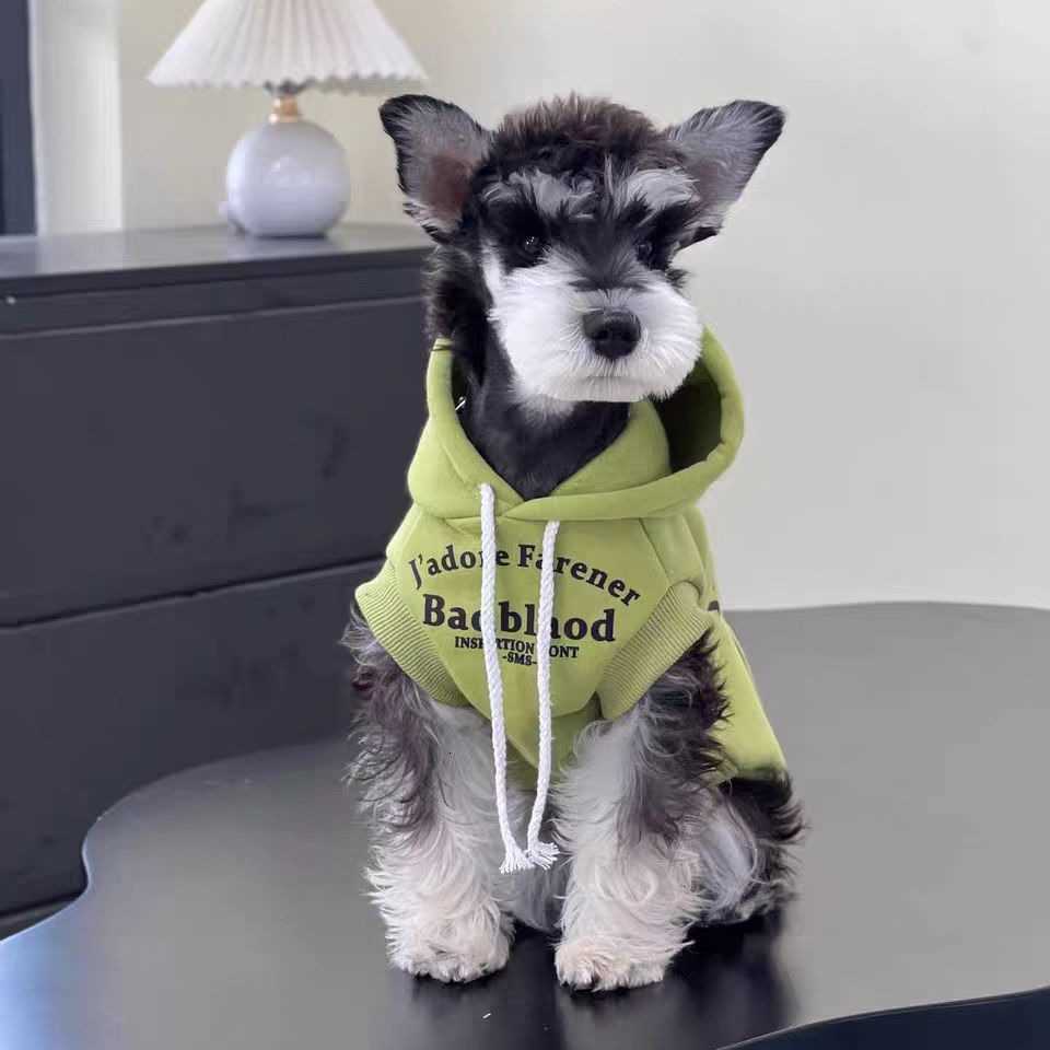 2024 Designer Clothes Winter Warm Pet Sweater Knitted Weather Pets Coats Pullover Clothing For Small Dog yh6