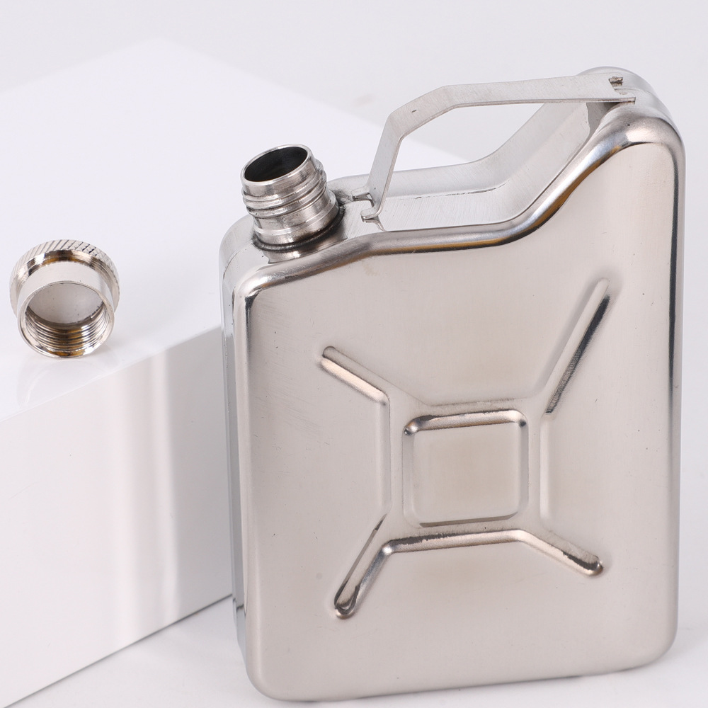 Stainless steel hip flask Supply cross-border portable outdoor camping oil kettles Oil drums Thickened stainless steel wine kettles White wine bottles