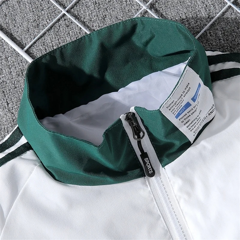 Trendy Fashion Winter Windproof Lapel Simple Solid Color Windbreaker Outdoor Jogging Camping Sports Jacket 240918