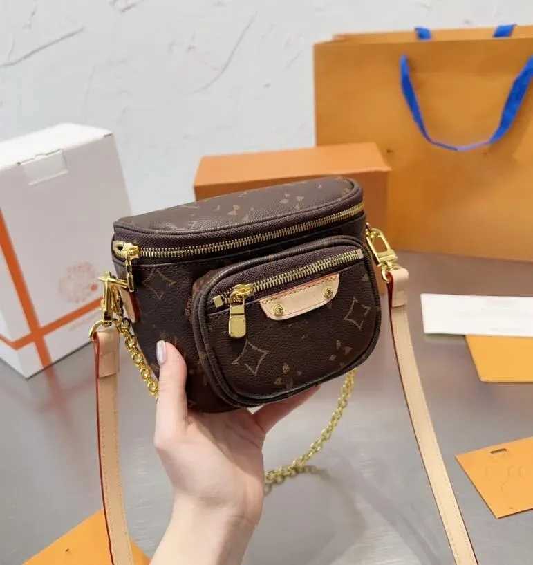 Waist Bags Luxurys Cross body Mini bumbag chest belt bag designers bag fanny pack Designer pochette crossbody Leather shoulder bags M82208 mirror quality