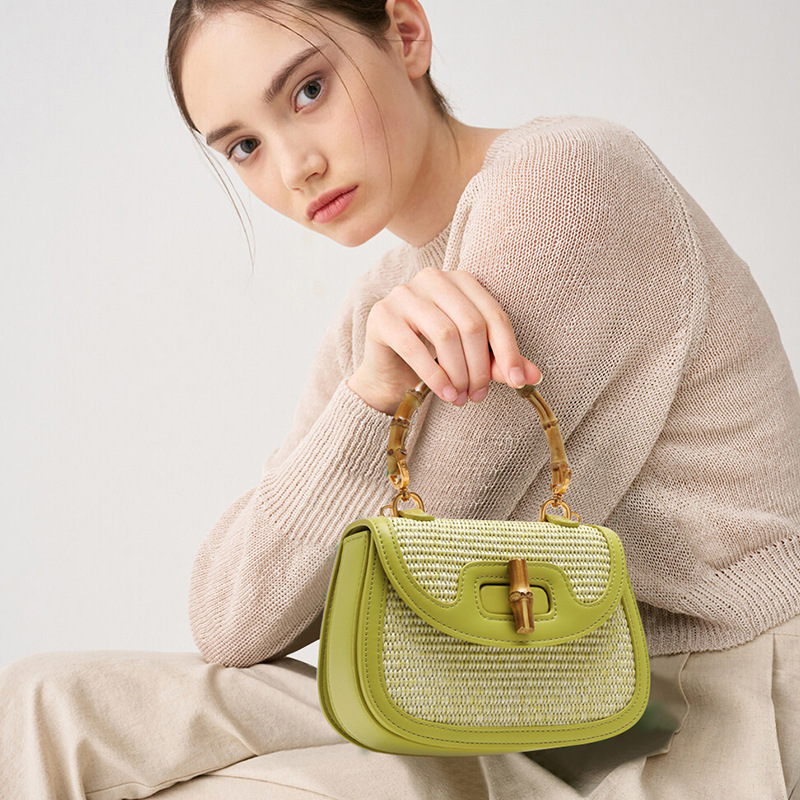 2024 Designer Women's Handbags Genuine Leather Ing And hot Weaving Shoulder Bags Bamboo Handle Small Female Packages