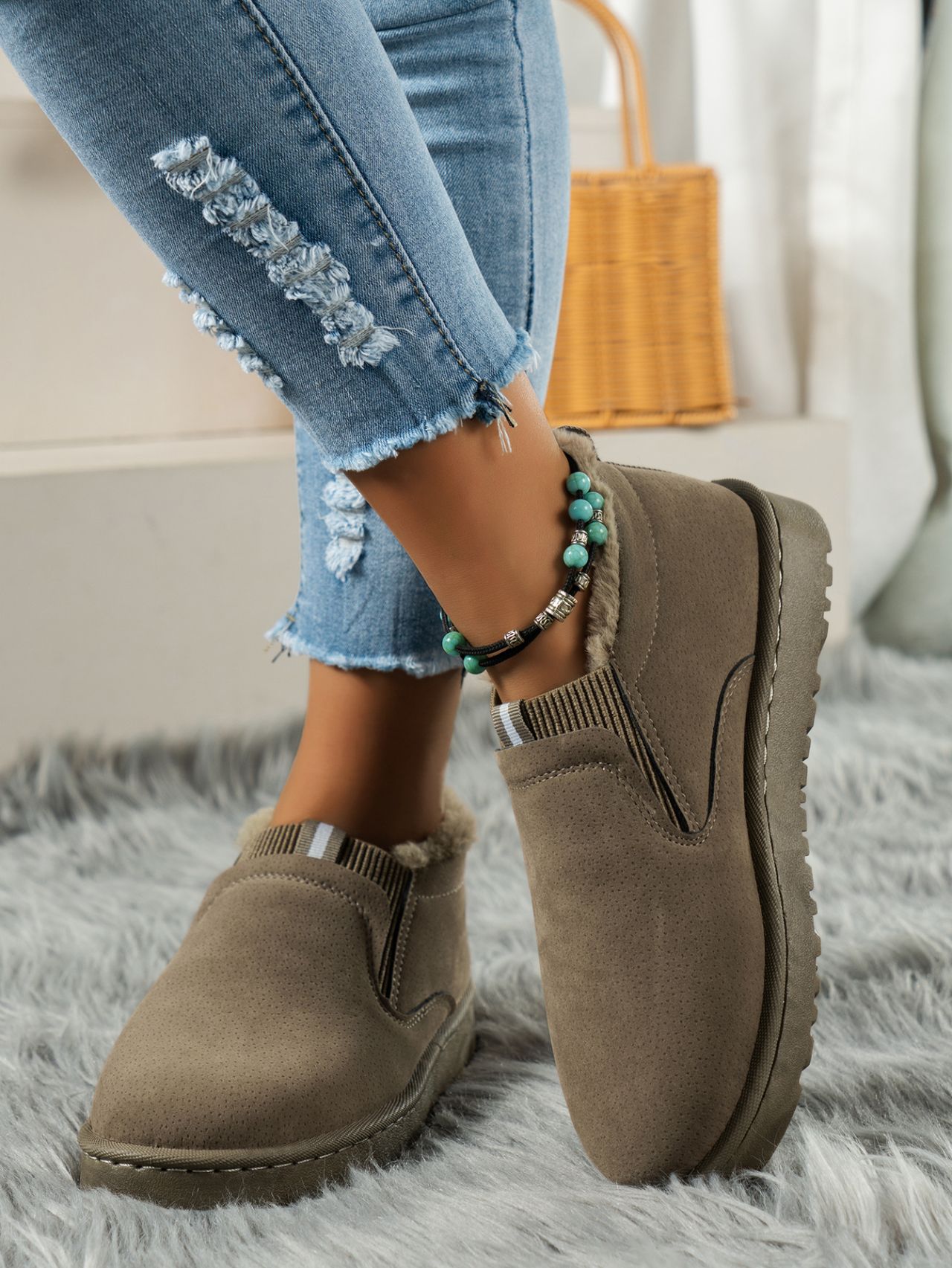 Women's Winter Boots: Plus Size Low-Top Comfort, Warm, Trendy Flat Shoes (Triple Black/Brown) a85d