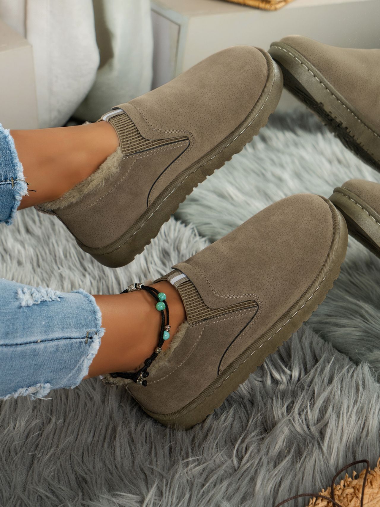 Women's Winter Boots: Plus Size Low-Top Comfort, Warm, Trendy Flat Shoes (Triple Black/Brown) a85d