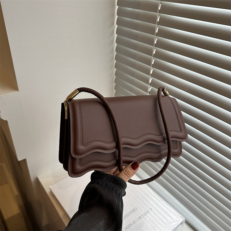 2025 Early Spring Women s Light Luxury Design Simple And Fashionable Small Square New Casual Personalized Shoulder Bag Fashion Korean Version Crossbod