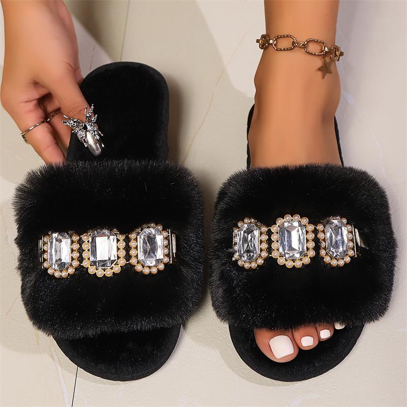 Cozy Winter Slippers: Plush Indoor Slippers for Women - Black & White 2979