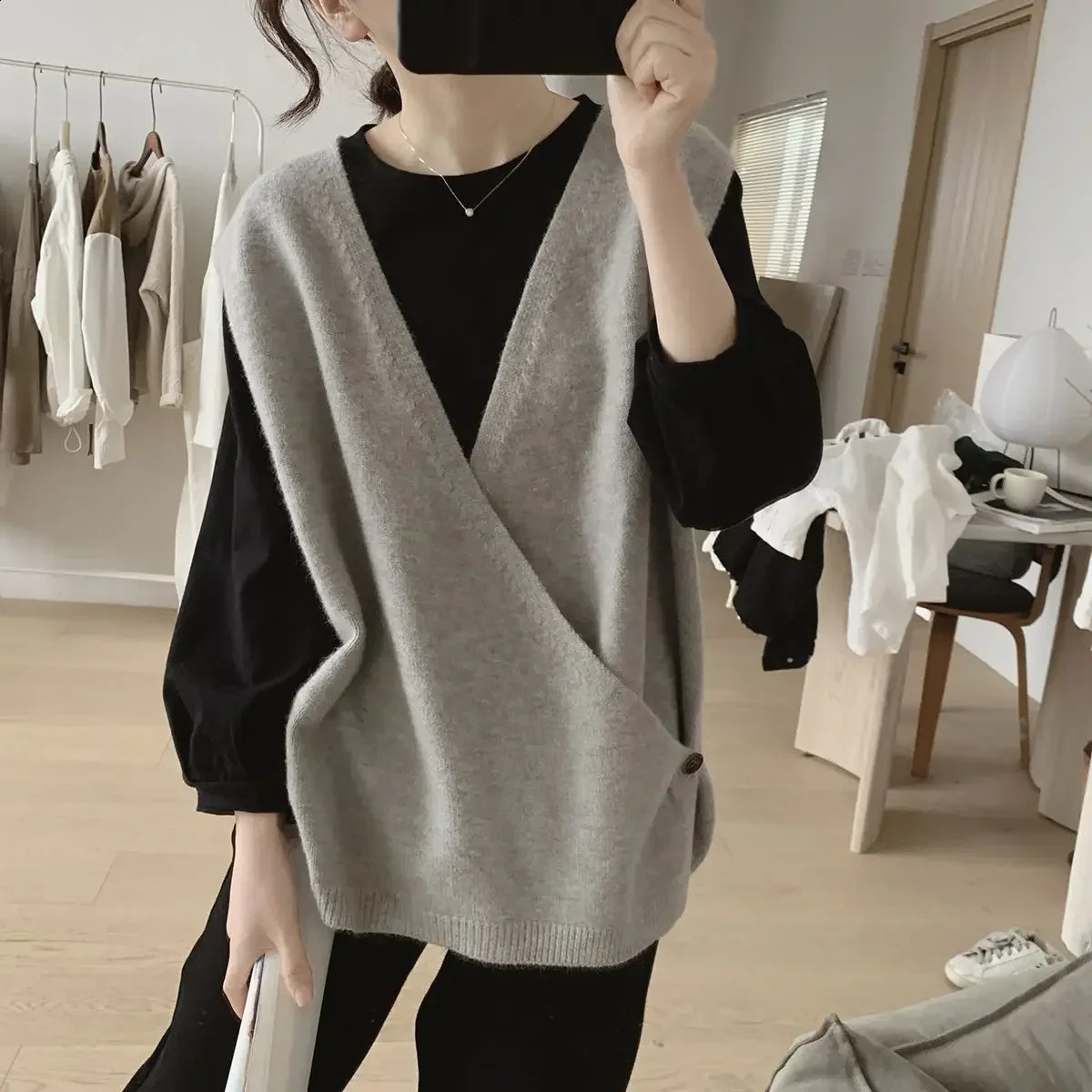 Ladies Sweaters Vest Black Long V-neck Grey Knitted Top for Women Y2k Vintage Jumper Fashion 2024 Knitwear Crochet In 240919