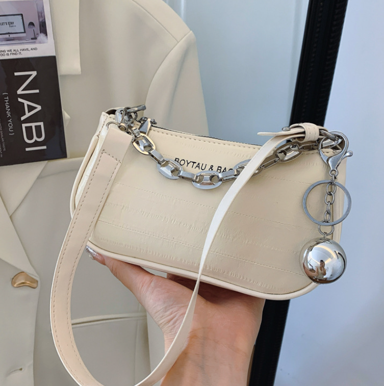 TrendShoulder Crossbody Women 3 Handbag Fashion Chain Design Sense Trendy Small Bag Free shipping