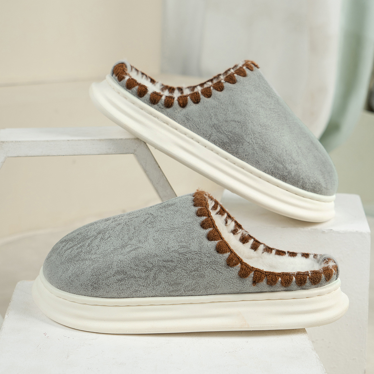 Unisex Slippers 2024, Winter Fleece Warm Indoor Home Shoes, Anti-Slip Thick Sole Comfort Plus Size, Three Colors 5fc1