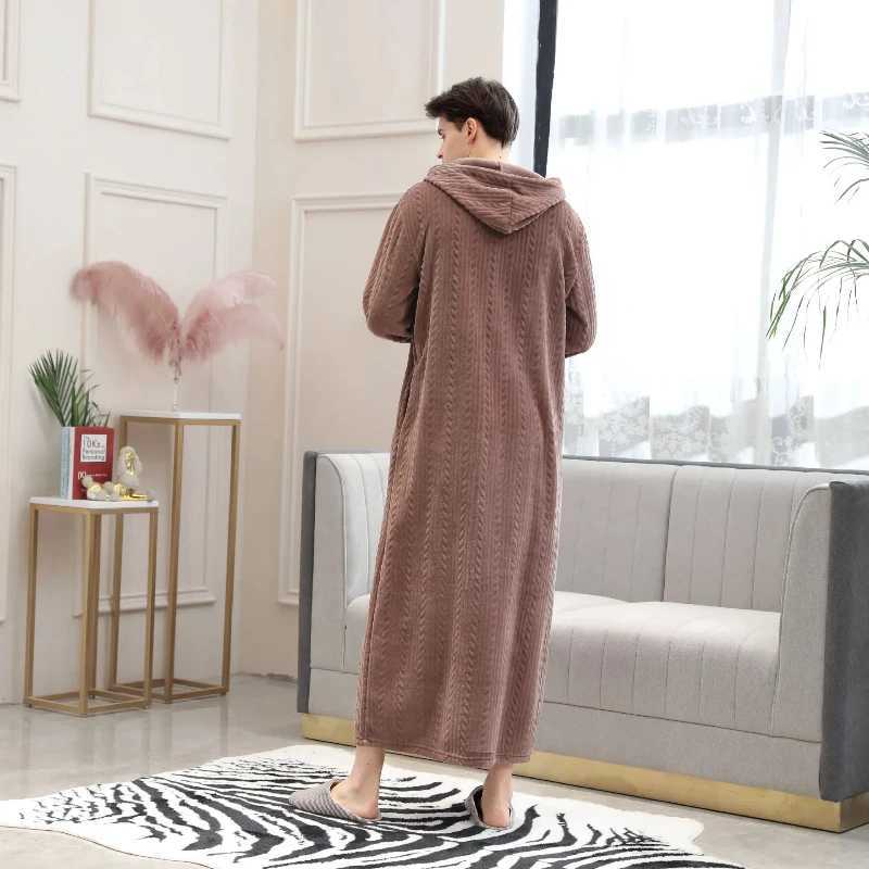 Popular Mens Plus Fat and Oversized Home Clothes Winter Flannel Pajamas Zipper Bathrobe Warm Pajamas Solid Color Long Pajamas Y240919
