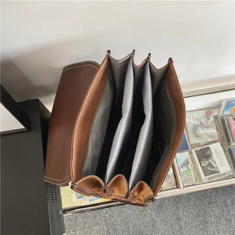 Retro Fashion Womens Backpack Pu Leather University School Backpack Teen Girls Simple er Shoulder Bag 240918