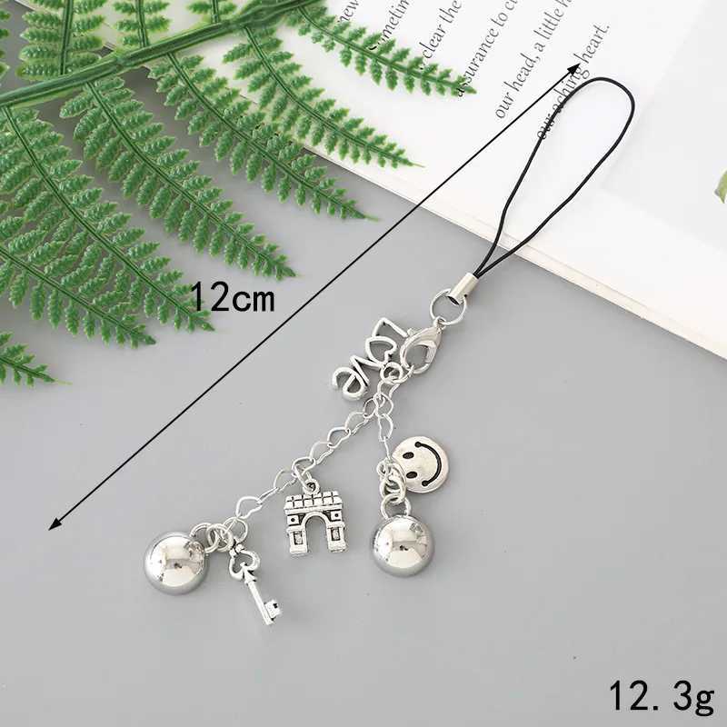 Creative New Love Beaded Pendant Phone Case Keychain Pendant Handmade Metal Chain Pendant Small GiftX240919