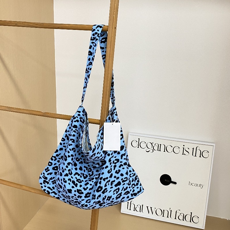 2025NEW Trendy Fresh trend ral fashion Canvas Leopard Print Corduroy Versatile Shopping for Shoulder Bag Women