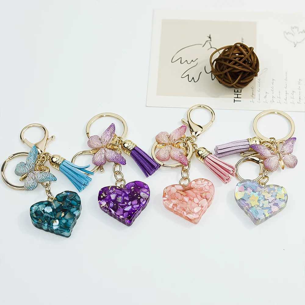 Exquisite Love Heart Keychain Crystal Resin Butterfly Key Ring Bag Pendant Car Keychain Accessories For Women Girls Party GiftsX240919