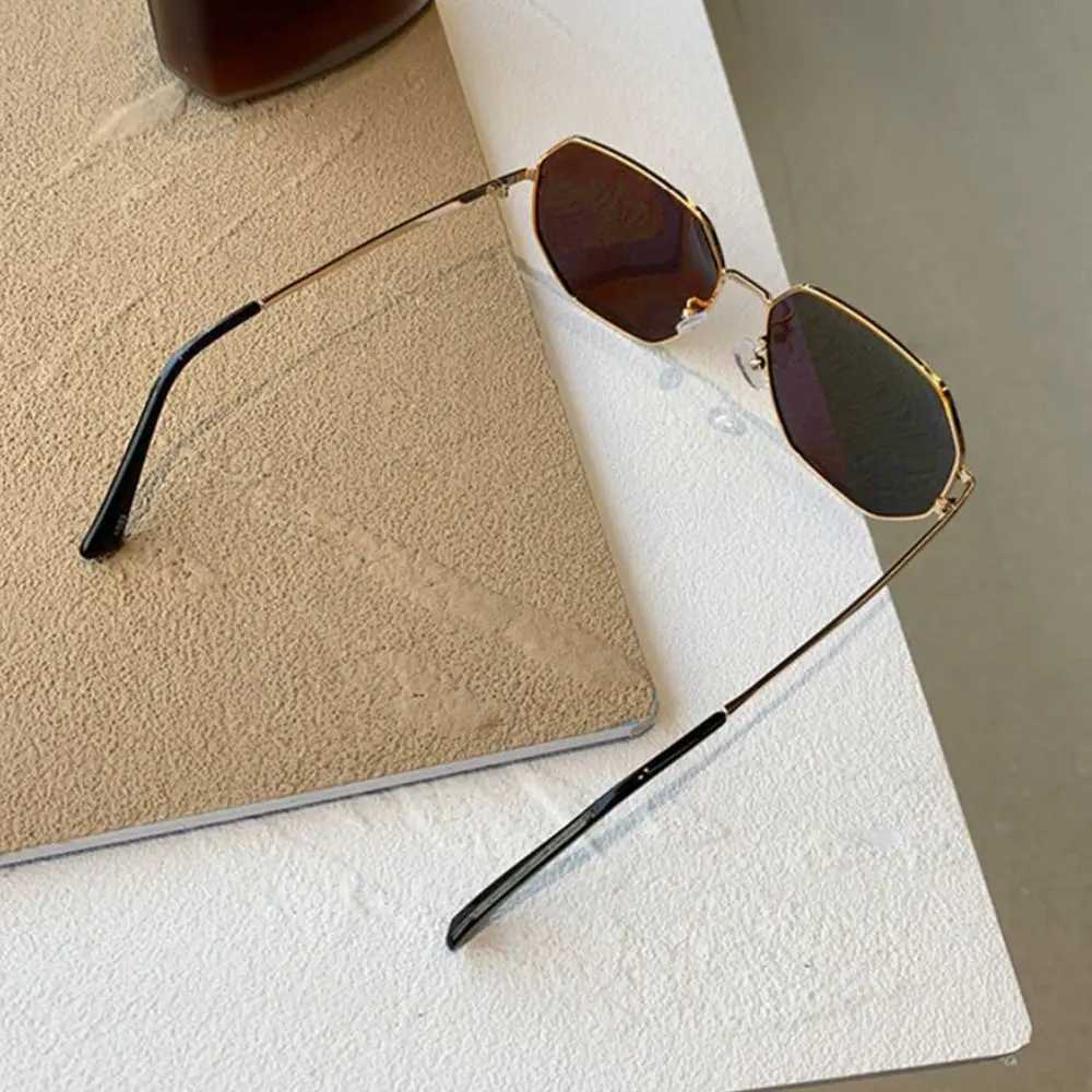 Fashion Hexagon Sunglasses Retro Metal Frame Polygon Square Shades UV400 Protection Vintage Trendy Eyewear UV400 ProtectionX240920