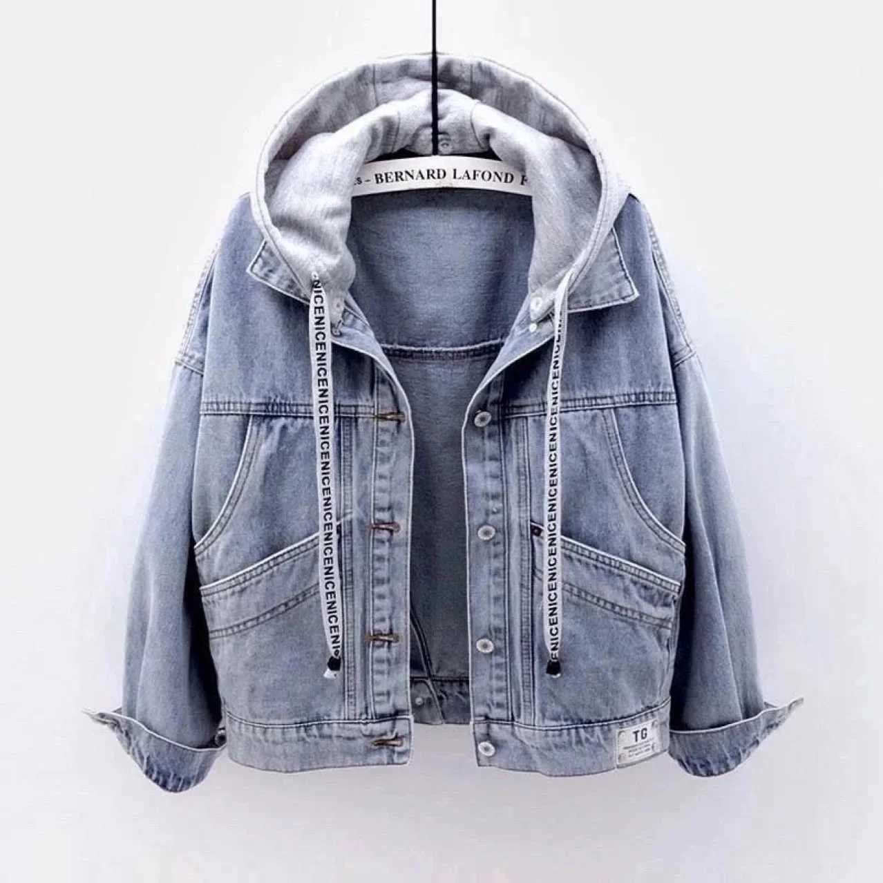 Spring Autumn Long Sleeves Hooded Women Denim Coat Jacket Korean Big Pockets Jean Jacket for Women Fashion Single-breasted TopsX240920