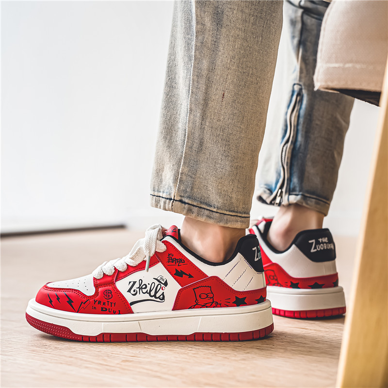 2025 new Designer Brand Red Men's Skateboarding Fashion Anime Sneakers Leather Casual Skate Sneaker Men Hip Hop Street Shoes 6e7e