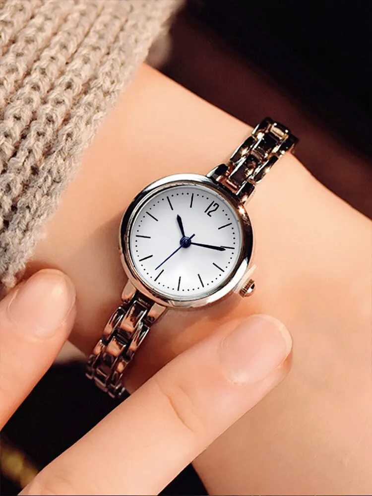 1PCs Fashion Versatile Womens Small and Cute Silver Steel Band Quartz WatchX240920