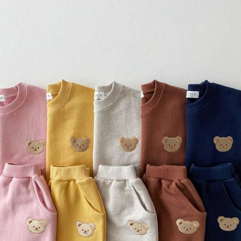 Korean version of spring and autumn cotton cute teddy bear round neck hoodie sports pants casual set for boys and girls M240920