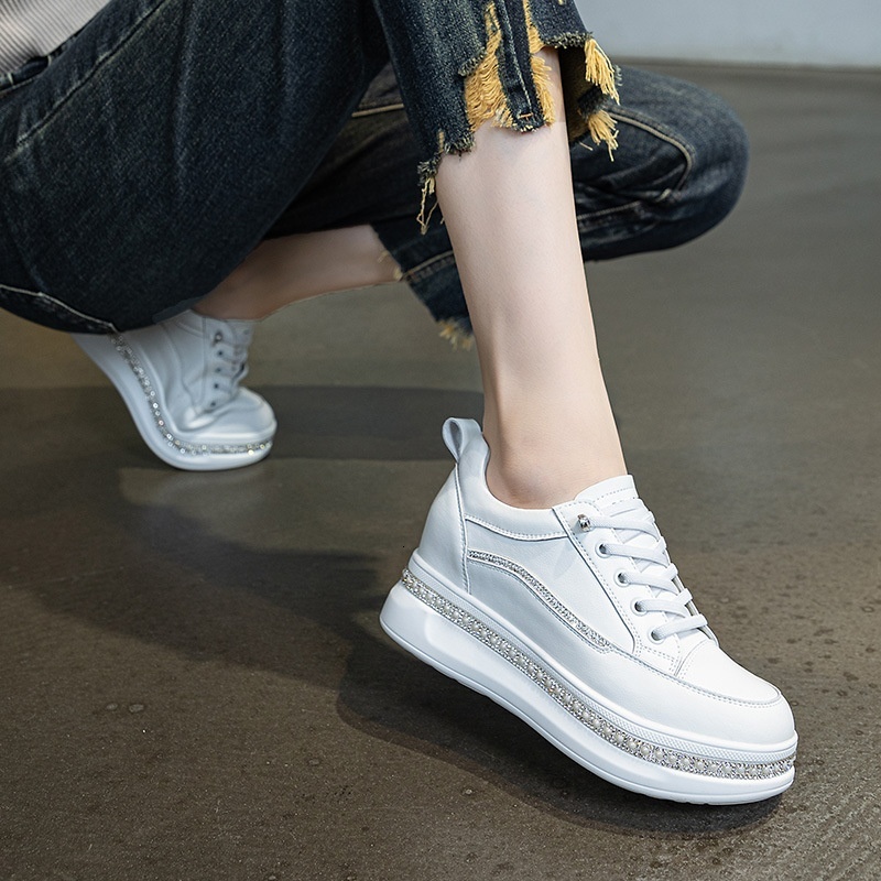 2024 Autumn New White Women's Thick soled Sponge Cake Shoes Water Diamond Pearl Lace