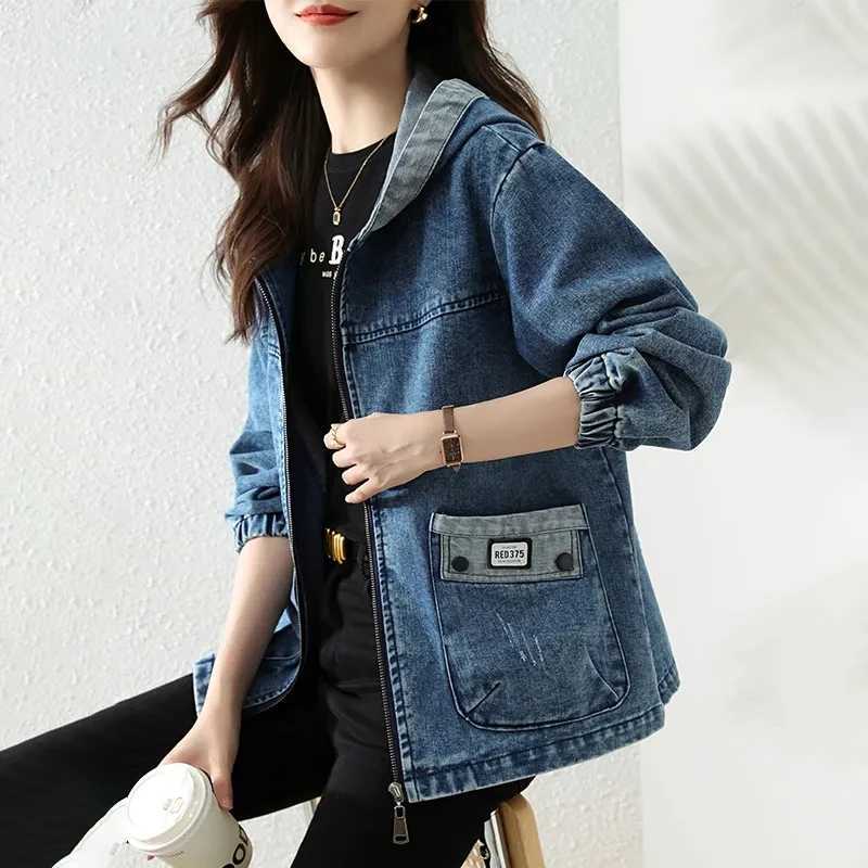 New 2024 Spring Autumn Womens Hooded Denim Jacket Large Size Ladies Jeans Coat Splicing Zipper Female Big Pocket Cowboy OvercoatX240920