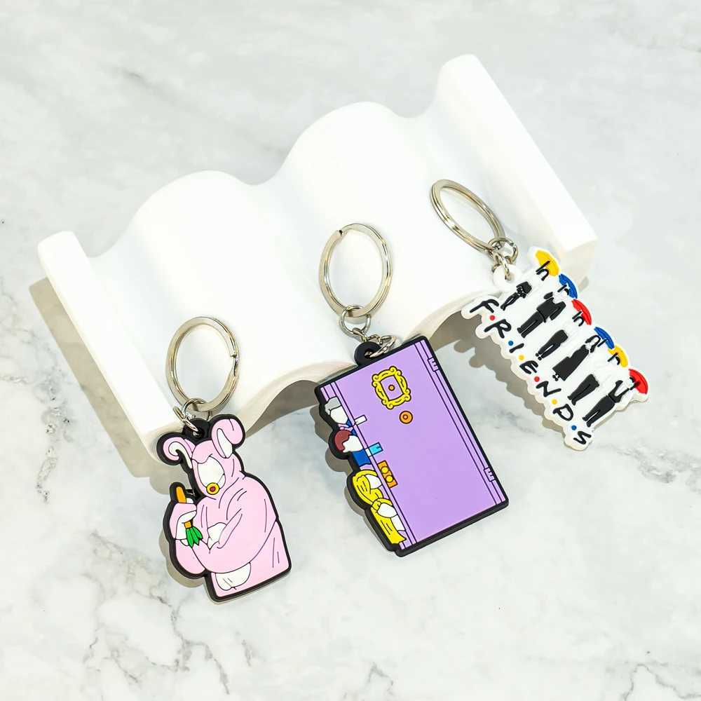 1PCS Old Friend PVC Keychain Hot Sales Key Ring Penguin Lobster Keys Accessories Car Bag Pendant Key Chain Charm unisexX240919