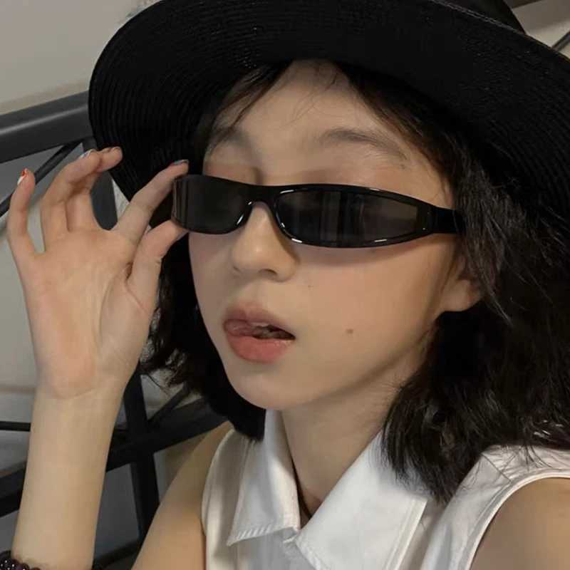 Small Rectangular Narrow Frame Sunglasses Women Streetwear Y2k Sun Glasses Female 2023 Fashion Brand Vintage Sports SunglassX240920