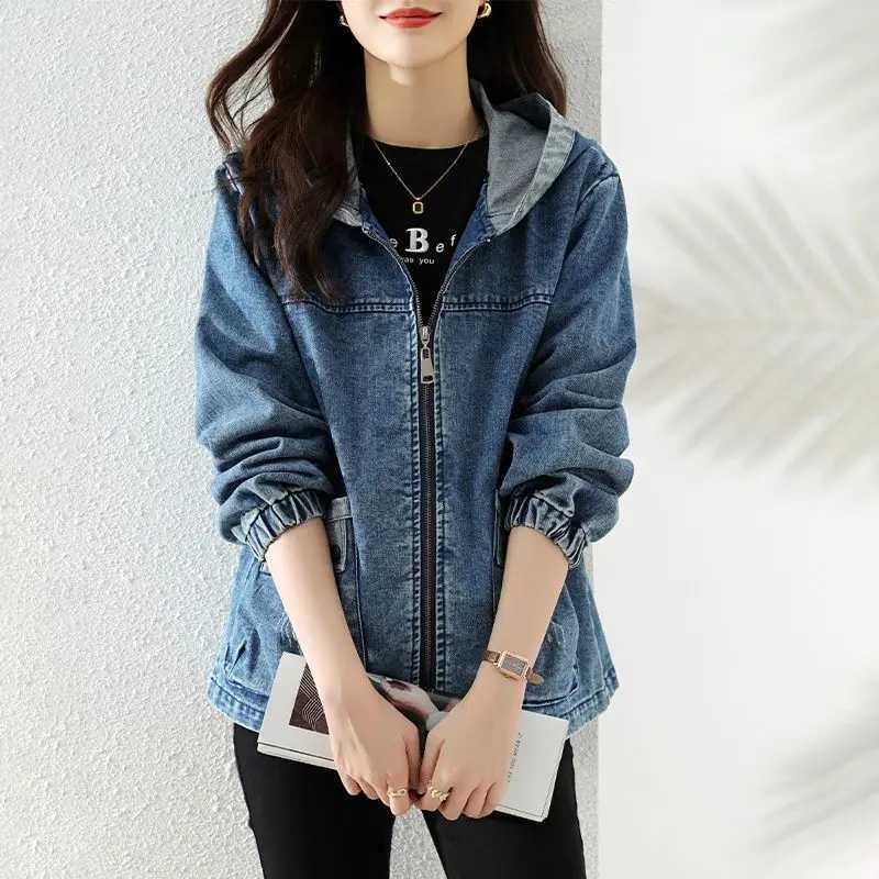 New 2024 Spring Autumn Womens Hooded Denim Jacket Large Size Ladies Jeans Coat Splicing Zipper Female Big Pocket Cowboy OvercoatX240920