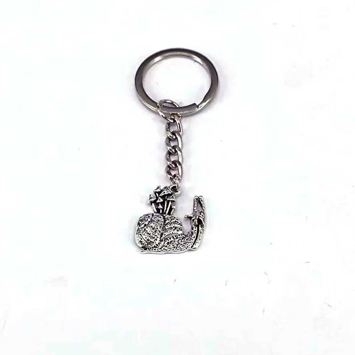 ature and wildlife novelty fun insects and bugs Snail gastropods and mushroom keychains for giftX240919