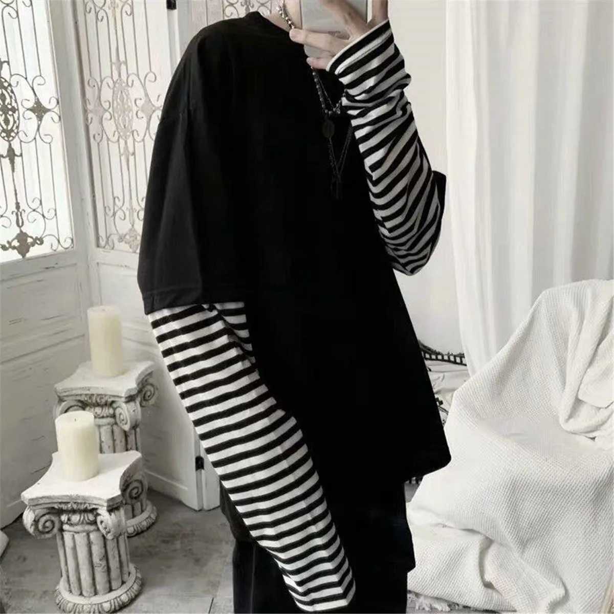 Cool Striped Patchwork T-Shirt Men Autumn Oversize Tops Boys Solid Long Sleeve T Shirt Fashion Japanese Gothic Japan T ShirtX240919