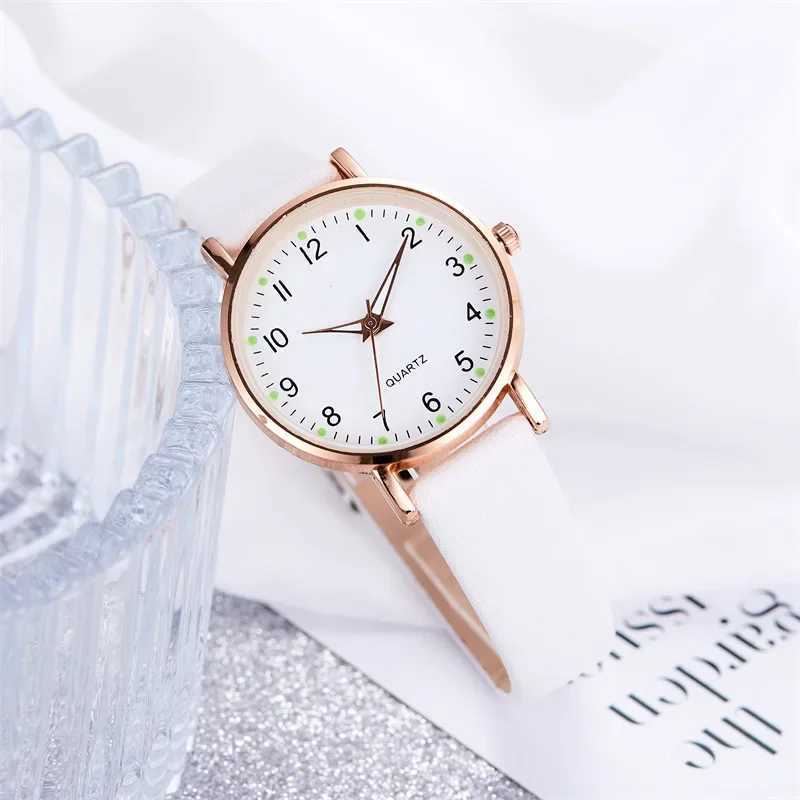 Casual Ladies Watches Reloj Luminous Women Watch Round Arabic Digital Dial Leather Strap Quartz Wristwatches Relojes Para MujerX240920