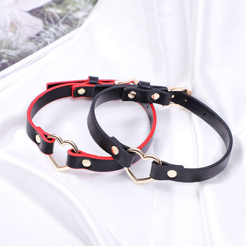 SM Props Maid Training Sex Traction Neck Set Black and Red Love Hanging Ring Sex Collar Alternative Adult Products