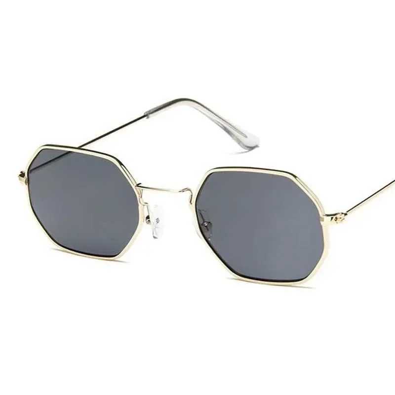 Square Vintage Sunglasses Women Men Fashion Retro Sun Glasses Female Male Mirror Fashion Travel Punk Outdoor Oculos De SolX240920