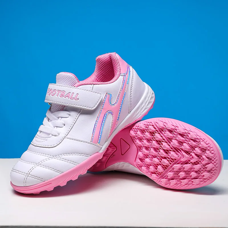 Children Sneaker Ultralight Training Football Shoes Indoor Non Slip Professional Soccer Shoes Fast Futsal Boy Football Boots