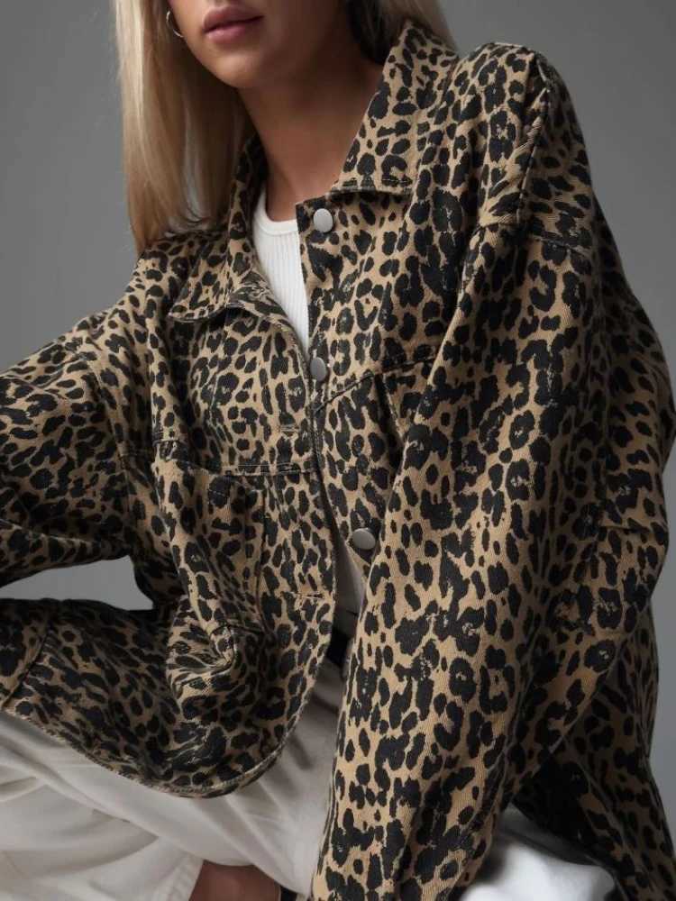 Casual Leopard Print Womens Denim Jacket Long Sleeve Demi-season Jacket for Women Oversize Pocket Womens Autumn Coat OutwearX240920