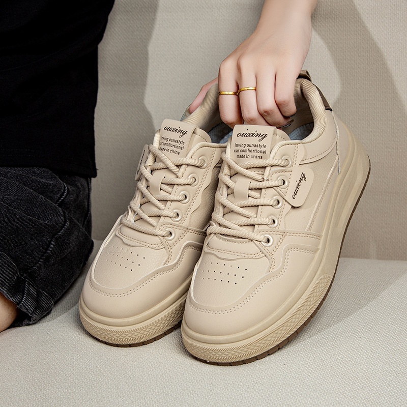 Thick soled white shoes for women, 2024 autumn new versatile comfortable board shoes, round toe student sports and leisure HX-Q1811