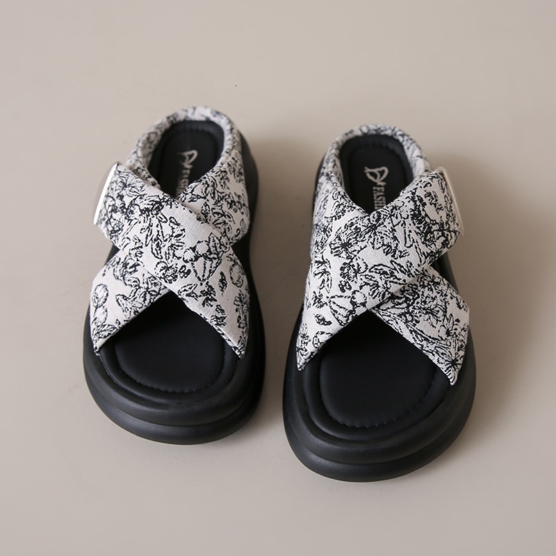 China-Chic herringbone 2024 new one word color block thick sandals fashionable flat soled women's slippers