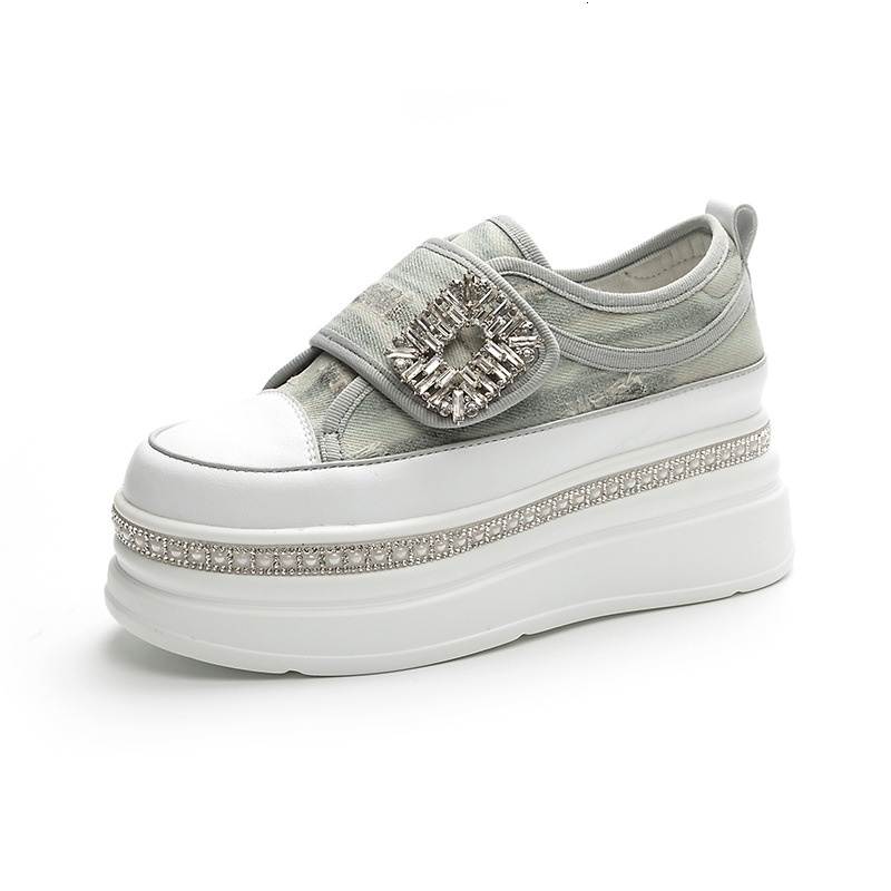 White for women, 2024 autumn new item, versatile, small, lightweight, leather, sponge cake thick soled shoes
