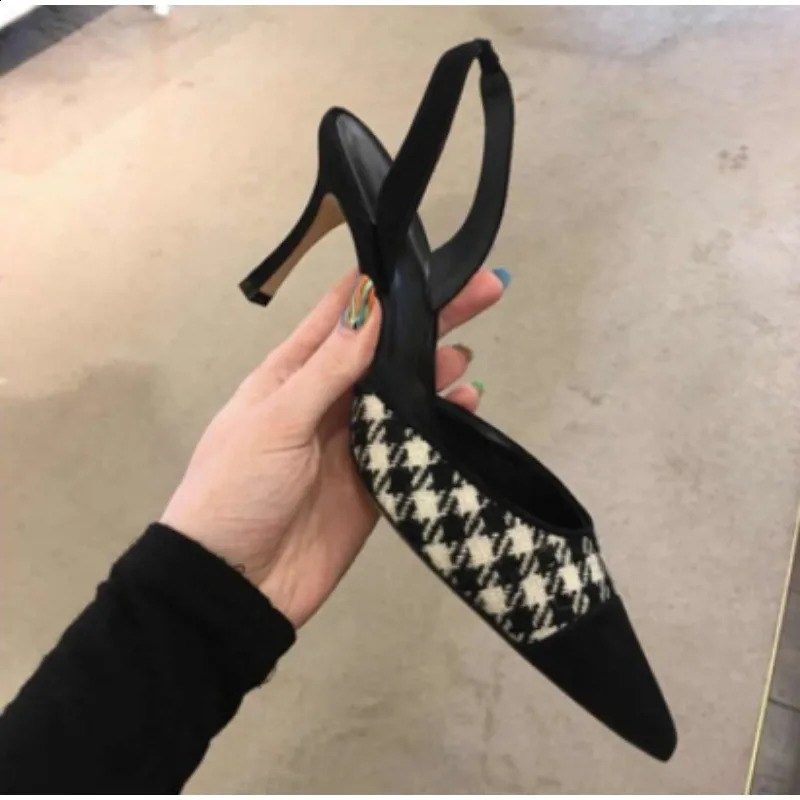 Womens Sandals 2024 Summer Collection Pointed Womens Thin High Heels Mid High Heels Fashion Womens Shoe Pump 240919