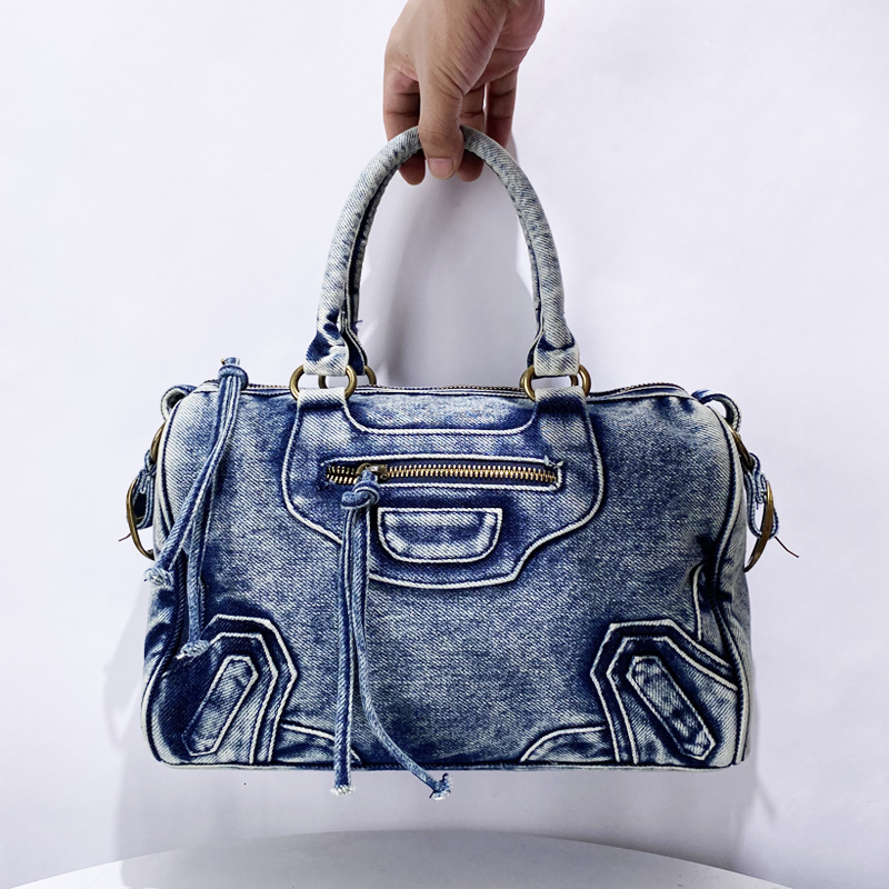 Moto & Biker Denim Pillow Bags For Women Designer Handbag Purse 2024 New In Washing Process Patchwork Top Handle Shoulder Designer bag