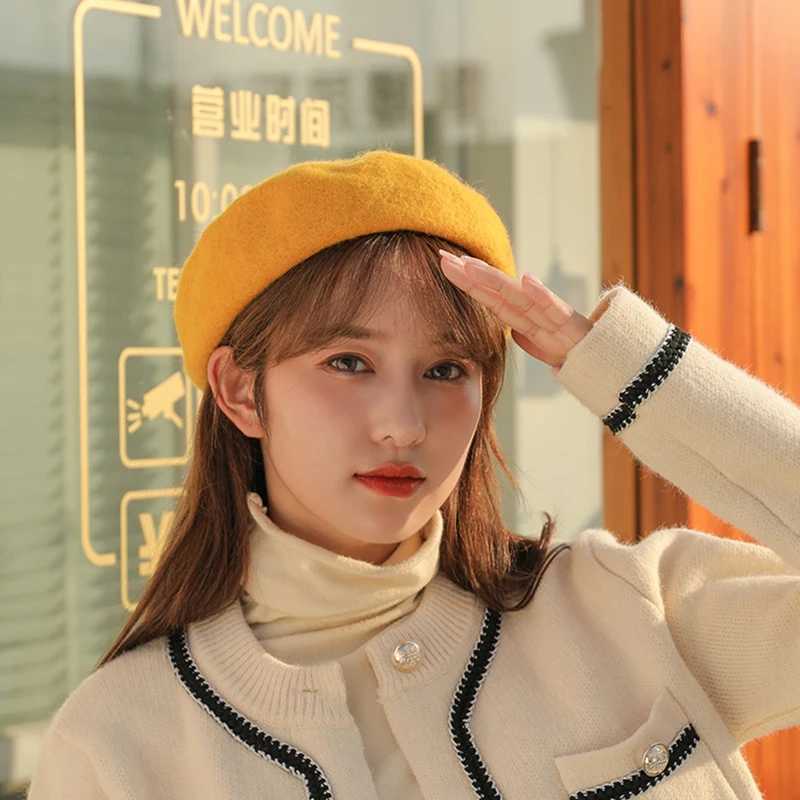 Winter Women Wool Berets French Artist Style Warm Beanie Hat Retro Beret Solid Color Elegant Lady All Matched Autumn CapsX240919